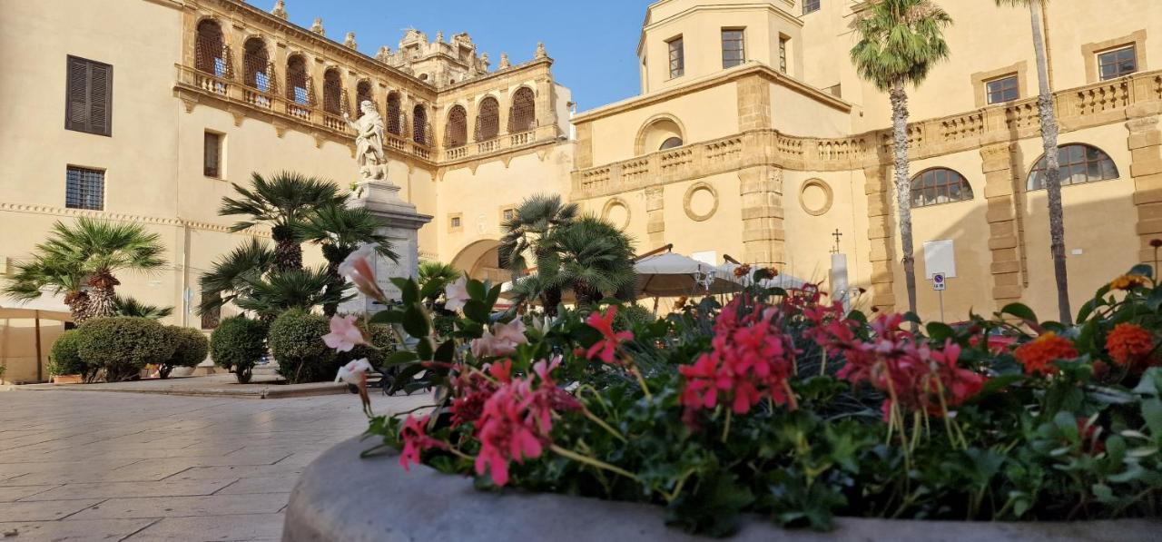 Bed and Breakfast In Piazza à Mazara del Vallo Extérieur photo